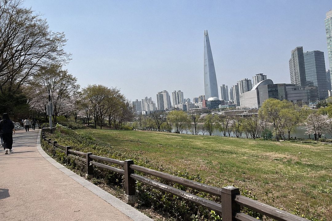 Southern Seoul (AI-generated illustrative image)