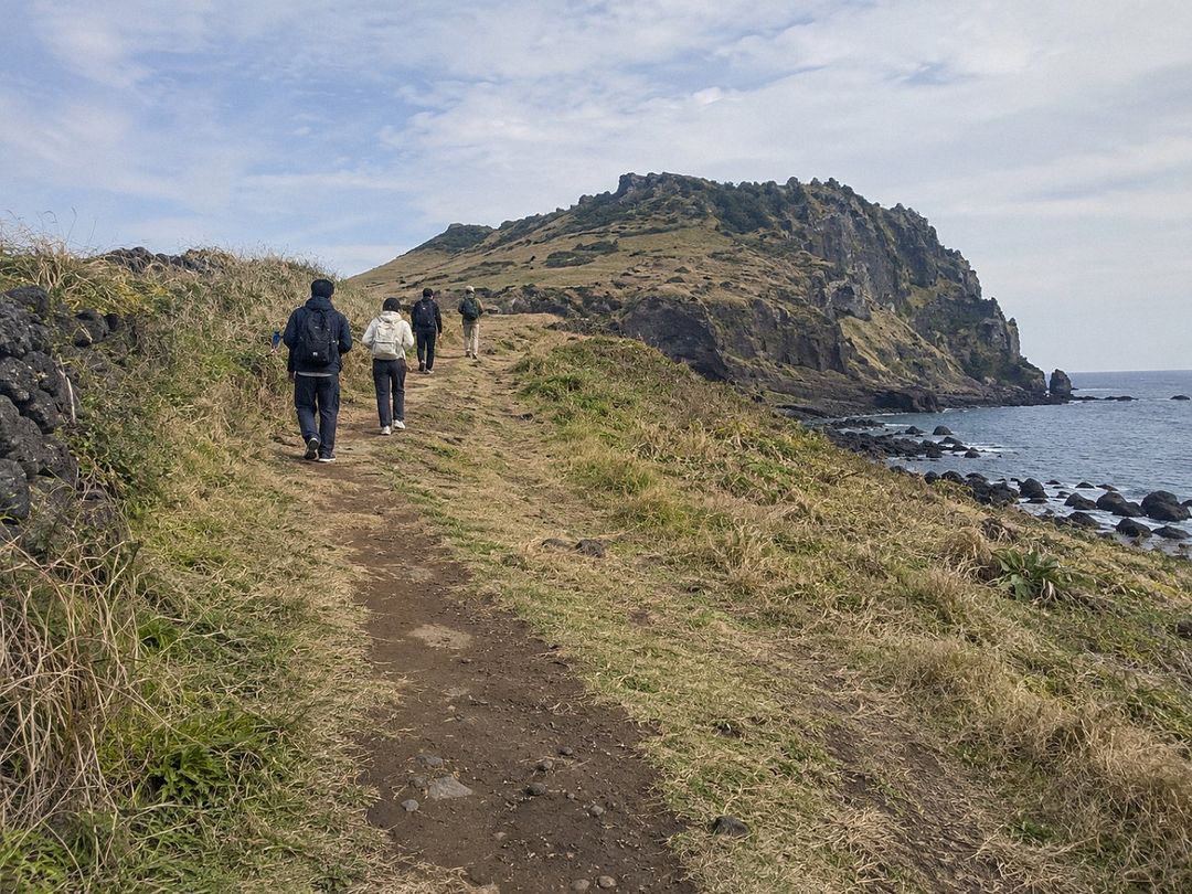 Jeju east island day tour (AI-generated illustrative image)