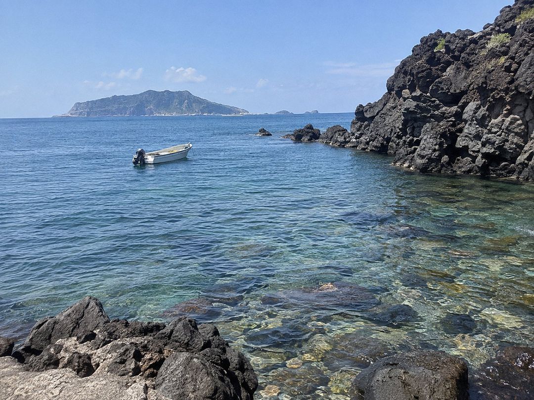 Jeju snorkelling or boat tour (AI-generated illustrative image)