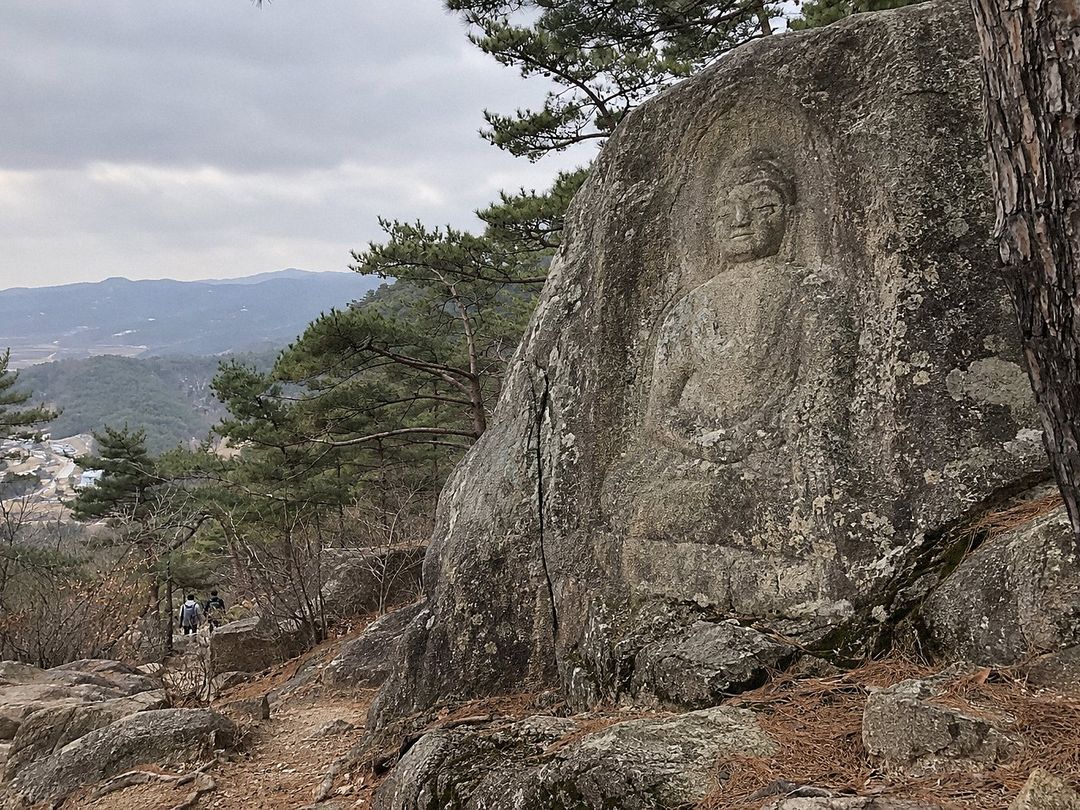 Gyeongju Namsan (AI-generated illustrative image)