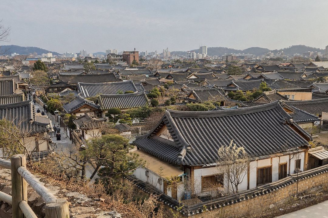 Jeonju Hanok Village (AI-generated illustrative image)