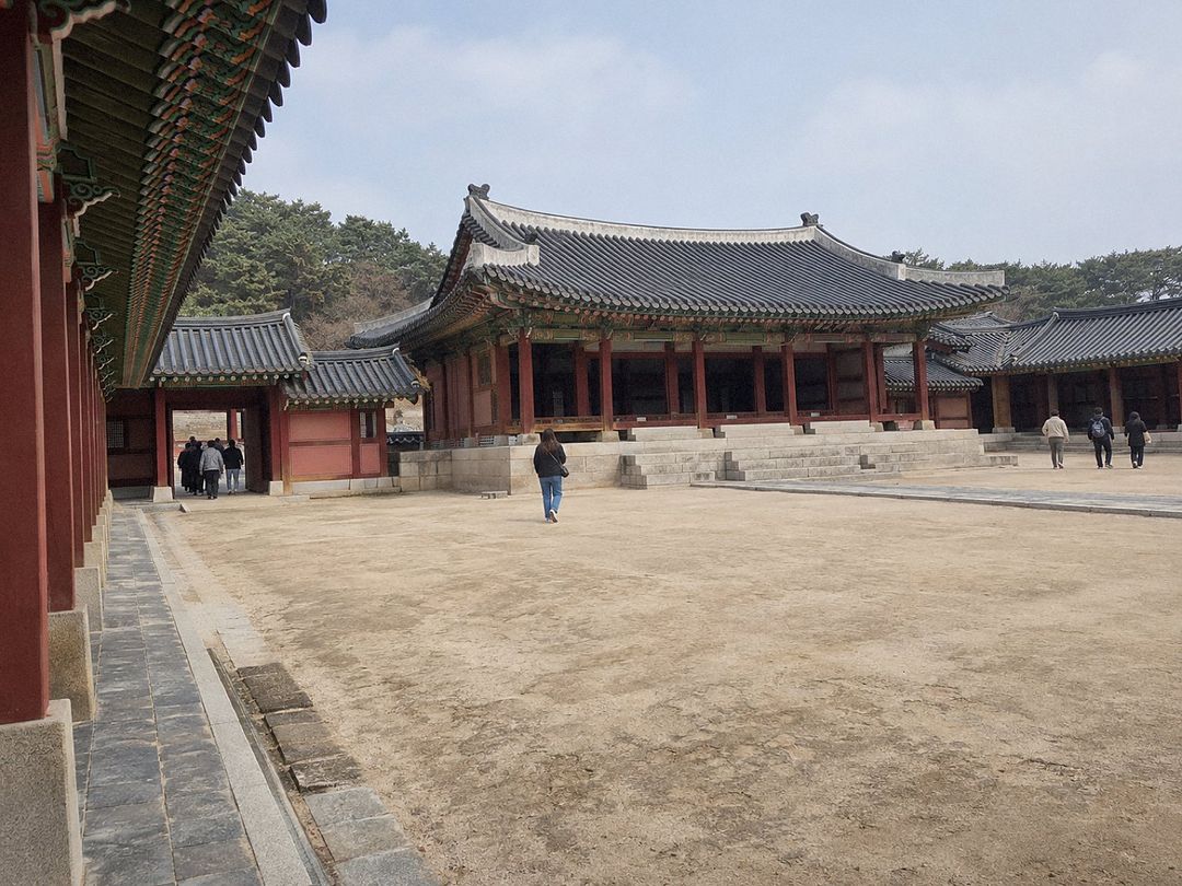 Hwaseong Haenggung (AI-generated illustrative image)