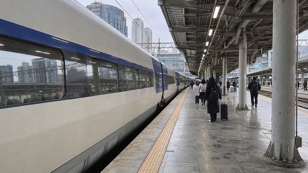 KORAIL PASS 2026: Types, Prices and Is It Worth It (AI-generated illustrative image)