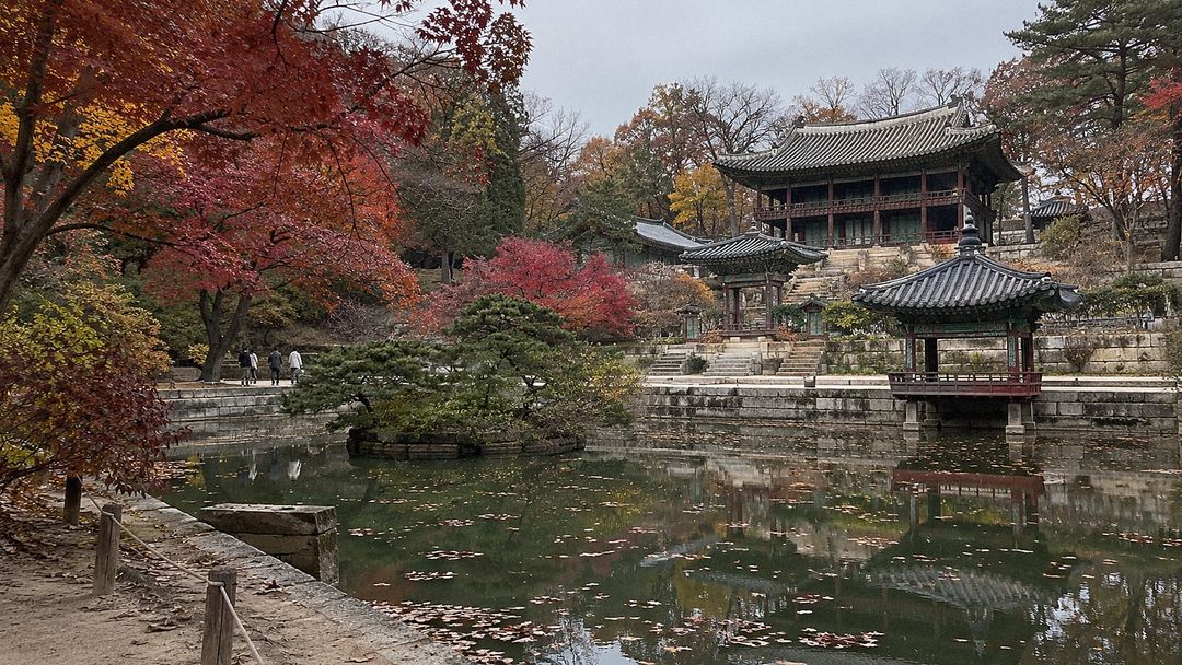 Changdeokgung Palace and the Secret Garden (Huwon) (AI-generated illustrative image)