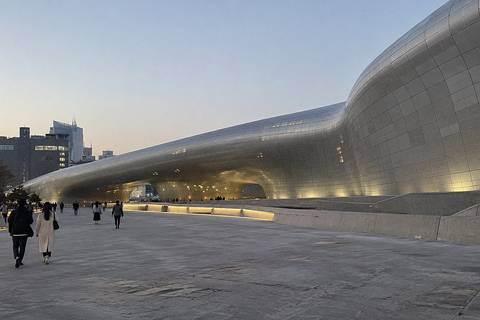 Dongdaemun Design Plaza (DDP)