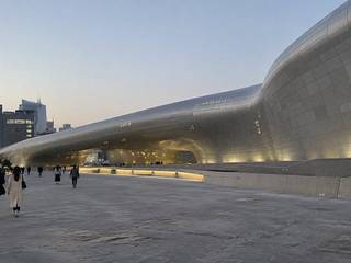 Dongdaemun Design Plaza (DDP)