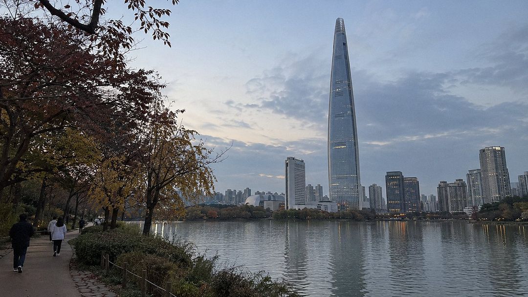 Lotte World Tower and Seoul Sky (AI-generated illustrative image)