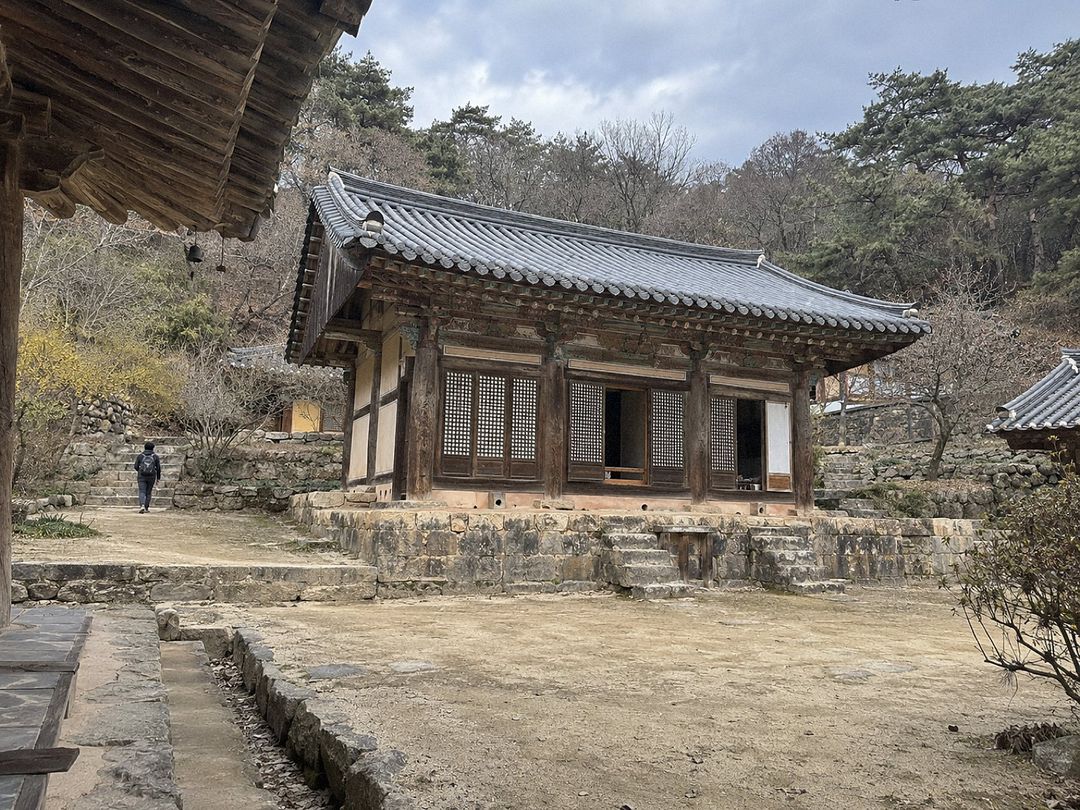 Bongjeongsa Temple (AI-generated illustrative image)